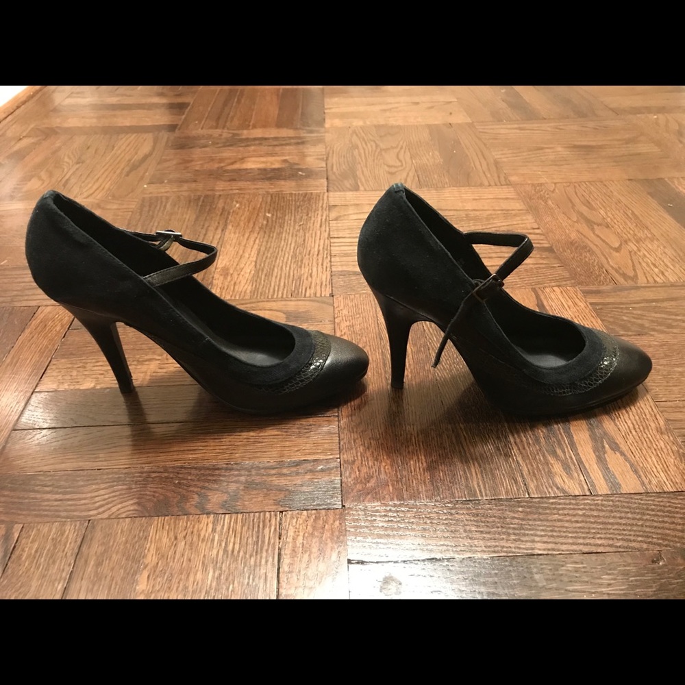 Mary Jane Pumps